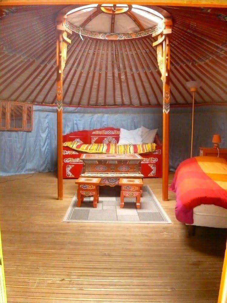 Hôtel Mer Et Yourtes à Henvic Extérieur photo