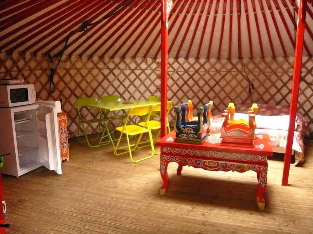 Hôtel Mer Et Yourtes à Henvic Extérieur photo
