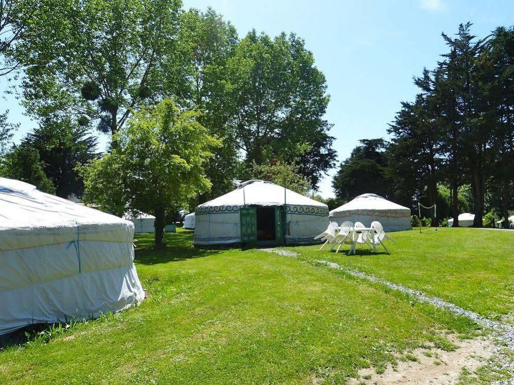 Hôtel Mer Et Yourtes à Henvic Extérieur photo
