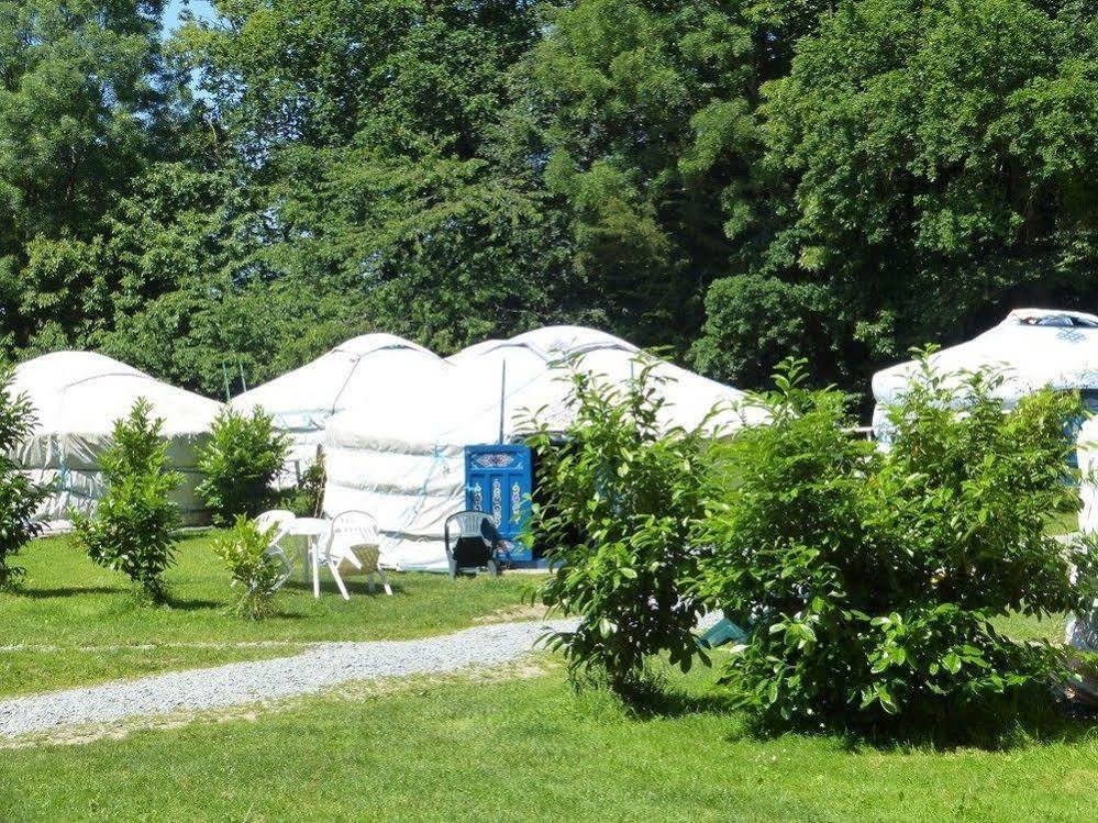 Hôtel Mer Et Yourtes à Henvic Extérieur photo